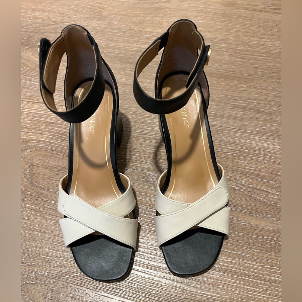 Vionic Block Heel Sandal